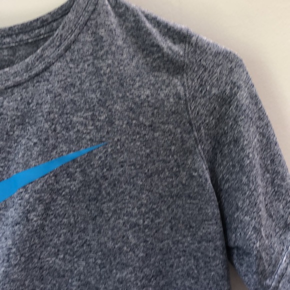 Nike Boys XL Gray Dri-FIT T-Shirt | Blue Swoosh Logo | Lightweight - Picture 6 of 10